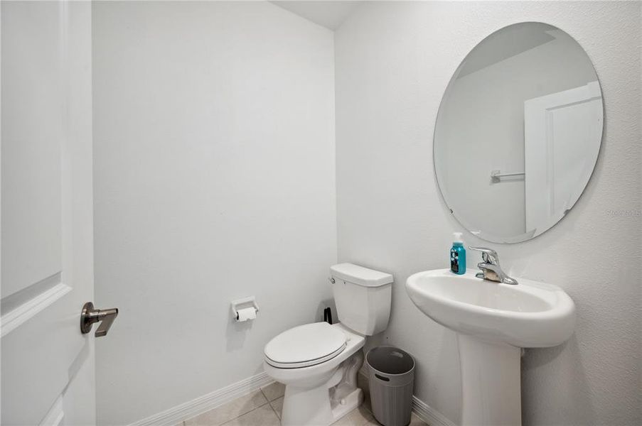 Furnished interior view inside a new home in , Plant City (Image 33).