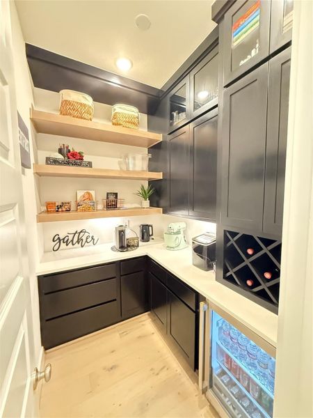 Furnished interior view inside a new home in Cross Creek West, Fulshear (Image 10).