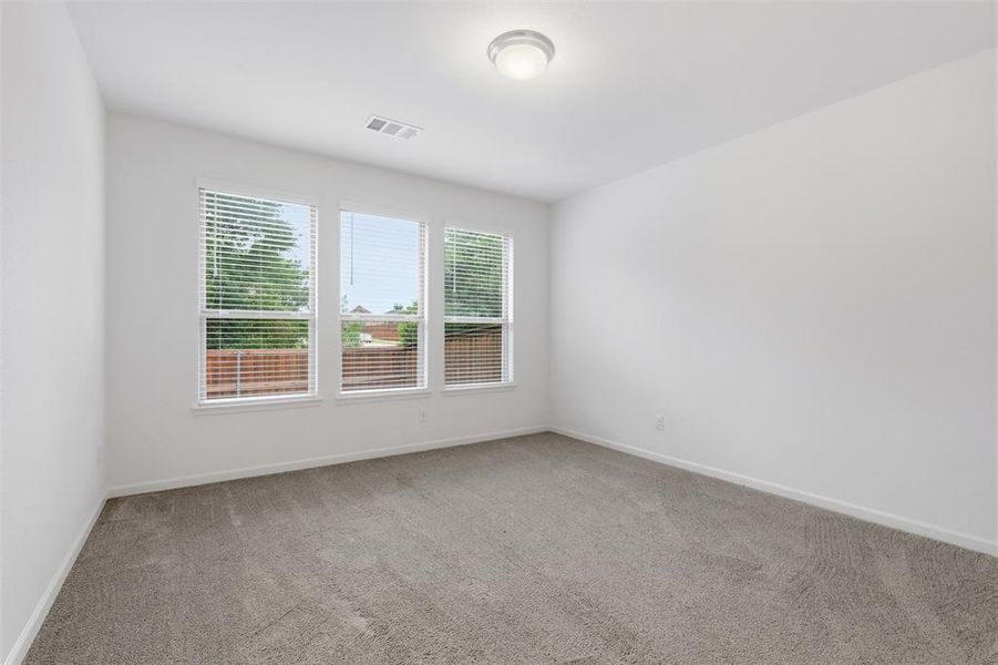 Spacious, unfurnished interior of a new home in Prairie Oaks, Oak Point (Image 24). Spacious, unfurnished interior of a new home in Prairie Oaks, Oak Point (Image 24).