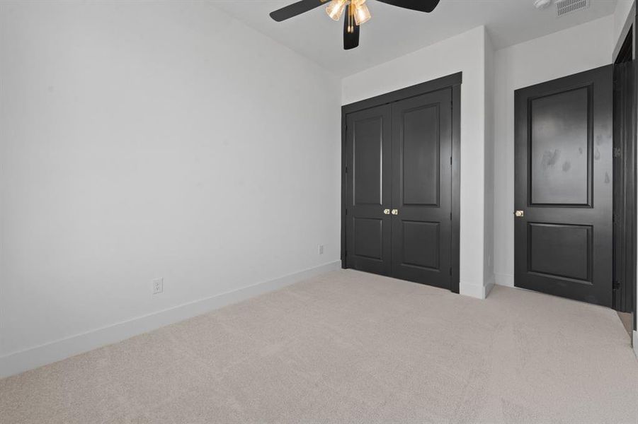 Spacious, unfurnished interior of a new home in , Azle (Image 31).
