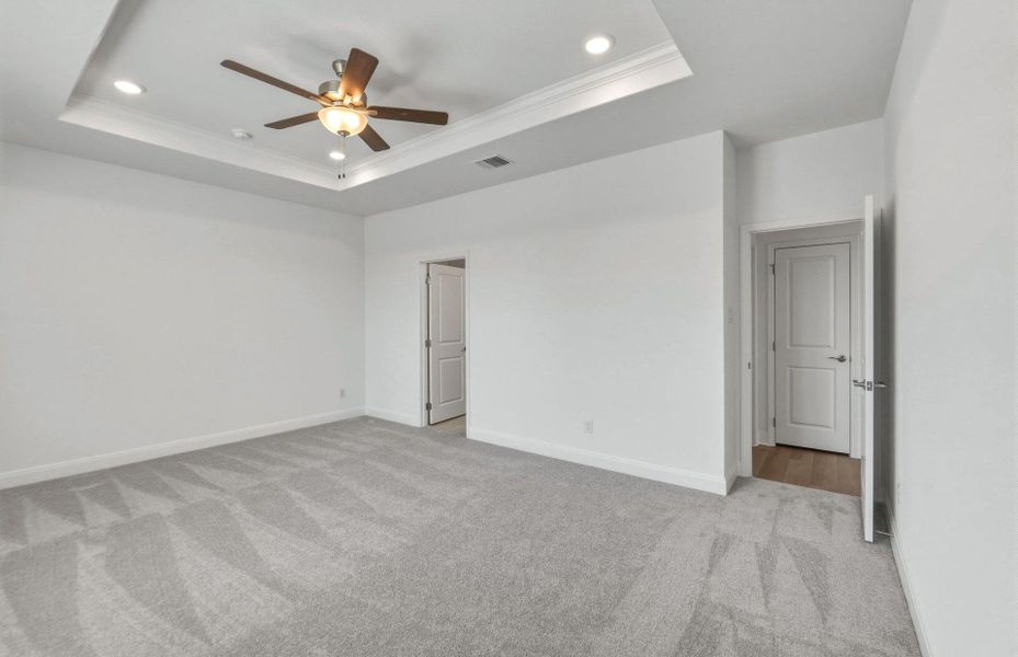 Spacious, unfurnished interior of a new home in Patterson Ranch, Georgetown (Image 17).