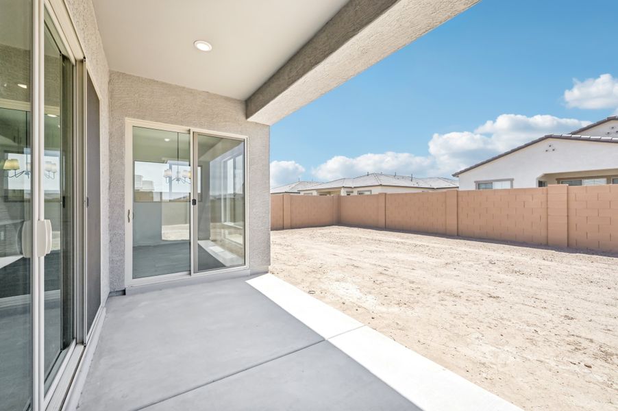 Covered patio. Finishes and options may vary. Covered patio. Finishes and options may vary.