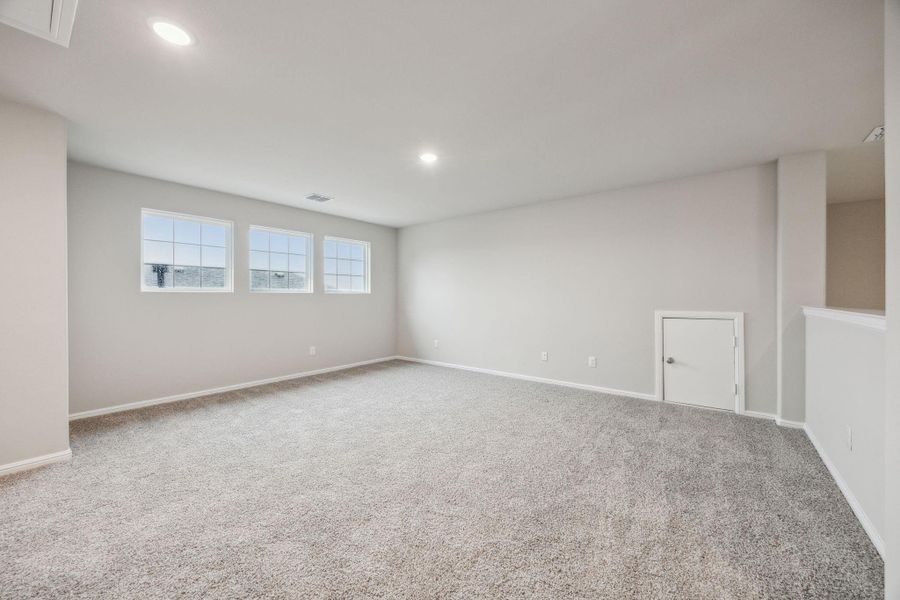 Spacious, unfurnished interior of a new home in Saint Tropez, Huffman (Image 23). Spacious, unfurnished interior of a new home in Saint Tropez, Huffman (Image 23).