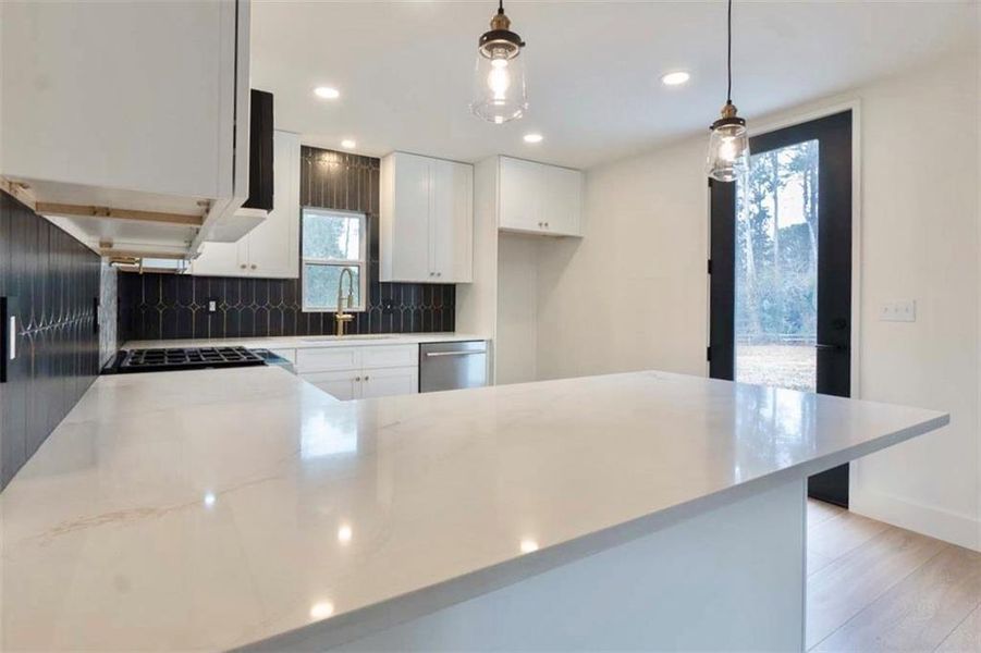 Furnished interior view inside a new home in , Lawrenceville (Image 9).