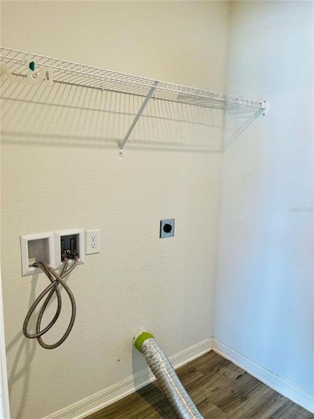Washer / Dryer hook-up.