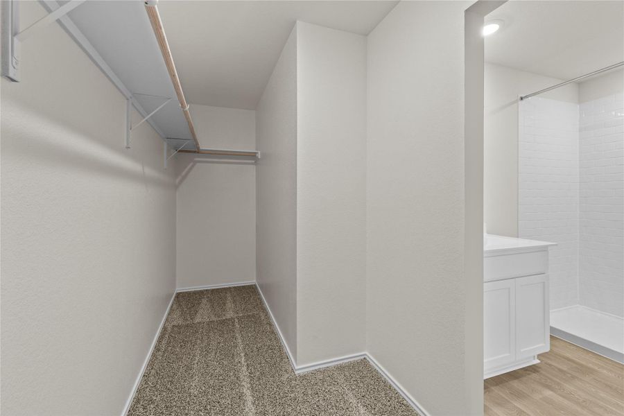 Spacious, unfurnished interior of a new home in Sunset Oaks, Maxwell (Image 15).