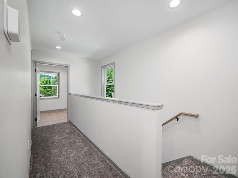 Spacious, unfurnished interior of a new home in , Burnsville (Image 17).