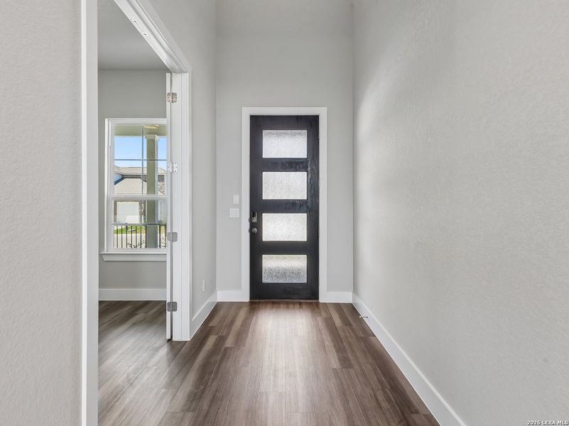 Spacious, unfurnished interior of a new home in Weltner Farms 60’s, New Braunfels (Image 16).