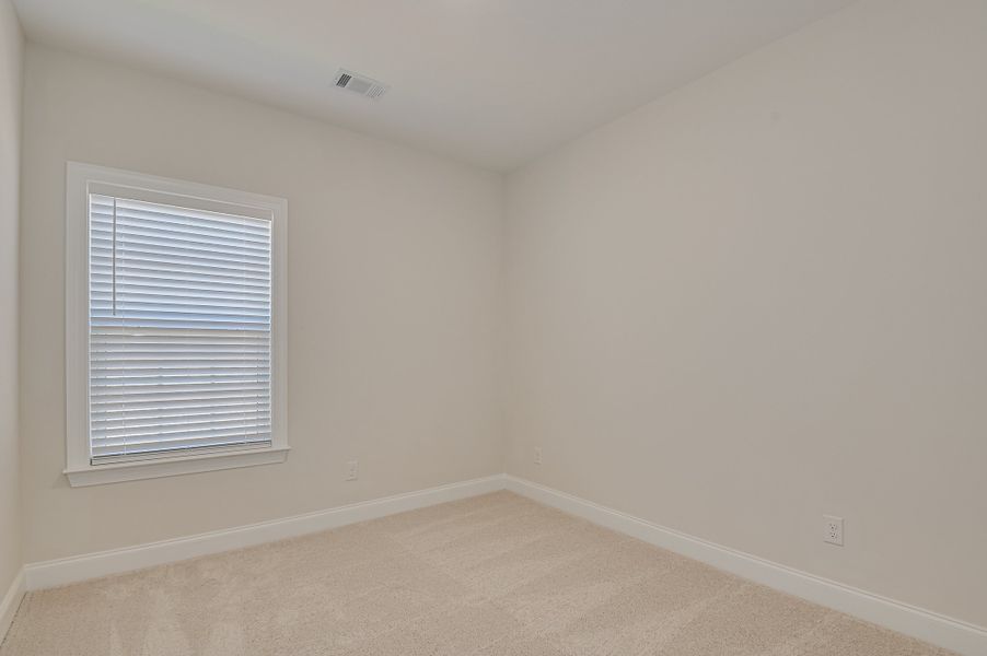 Spacious, unfurnished interior of a new home in The Sanctuary, Aiken (Image 36).