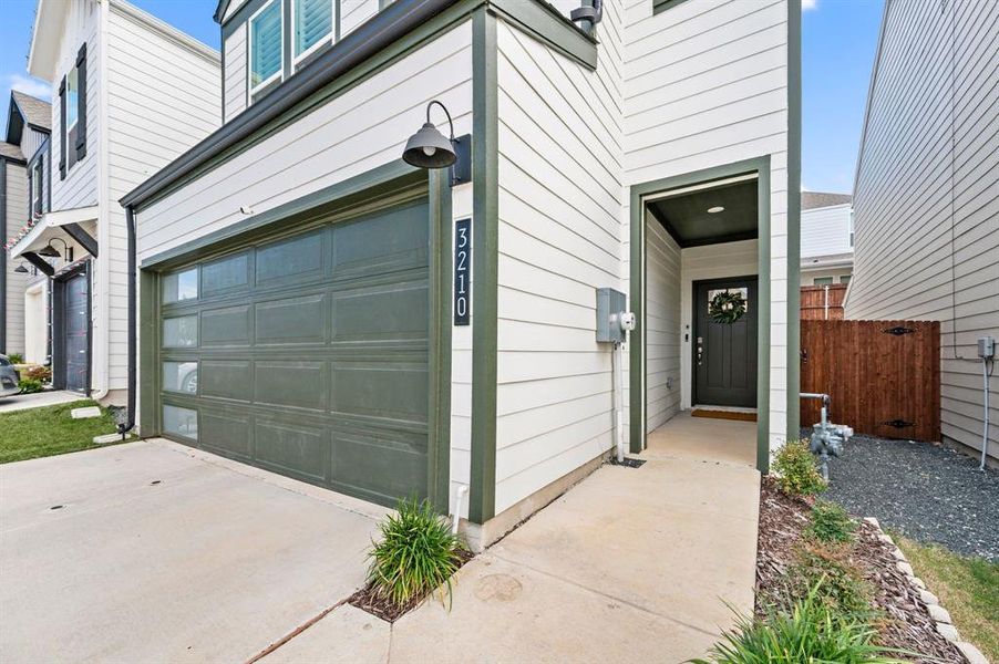 Exterior details and patio area of a home in , Fort Worth (Image 24).