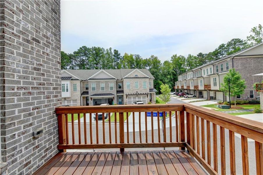 Exterior details and patio area of a home in , Alpharetta (Image 27).