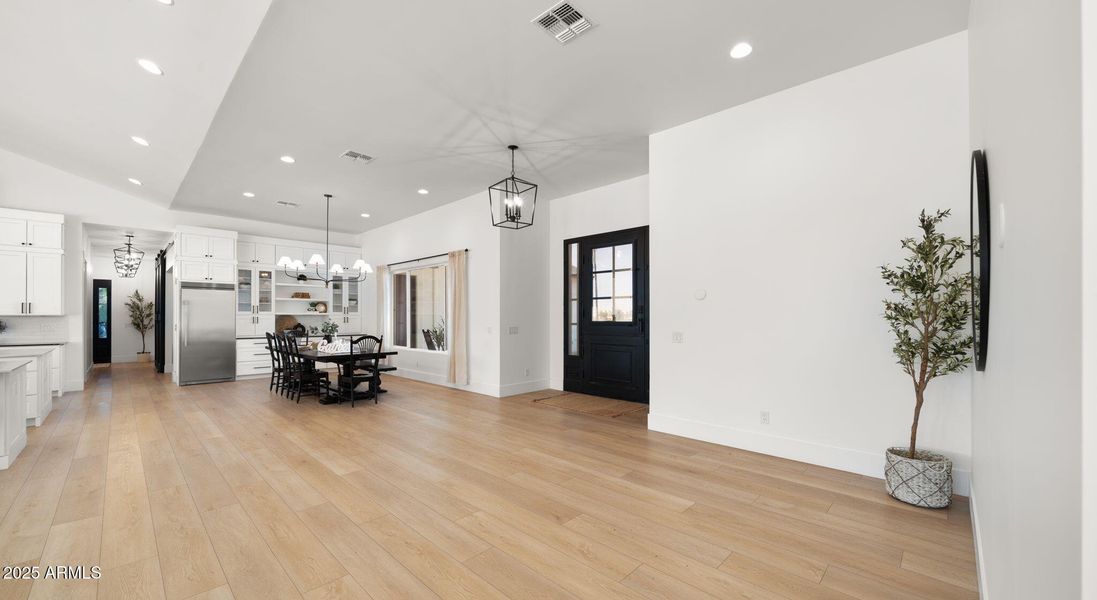 Beautiful, wide open floor plan Beautiful, wide open floor plan