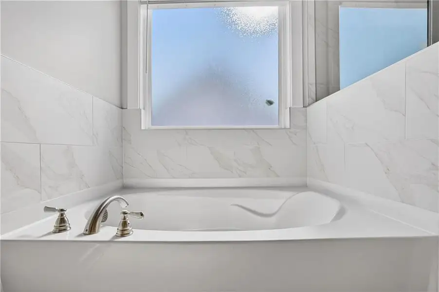 Close-up of interior finishes inside a home in , Villa Rica (Image 14).