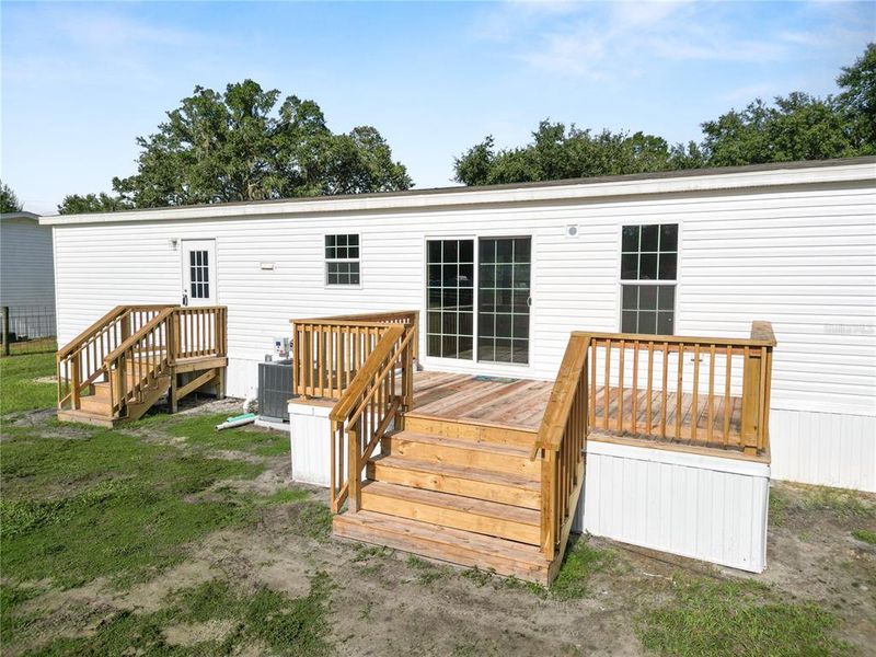 Exterior details and patio area of a home in , Lakeland (Image 32).