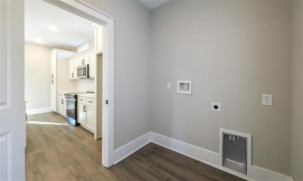 Spacious, unfurnished interior of a new home in , Bowdon (Image 19).