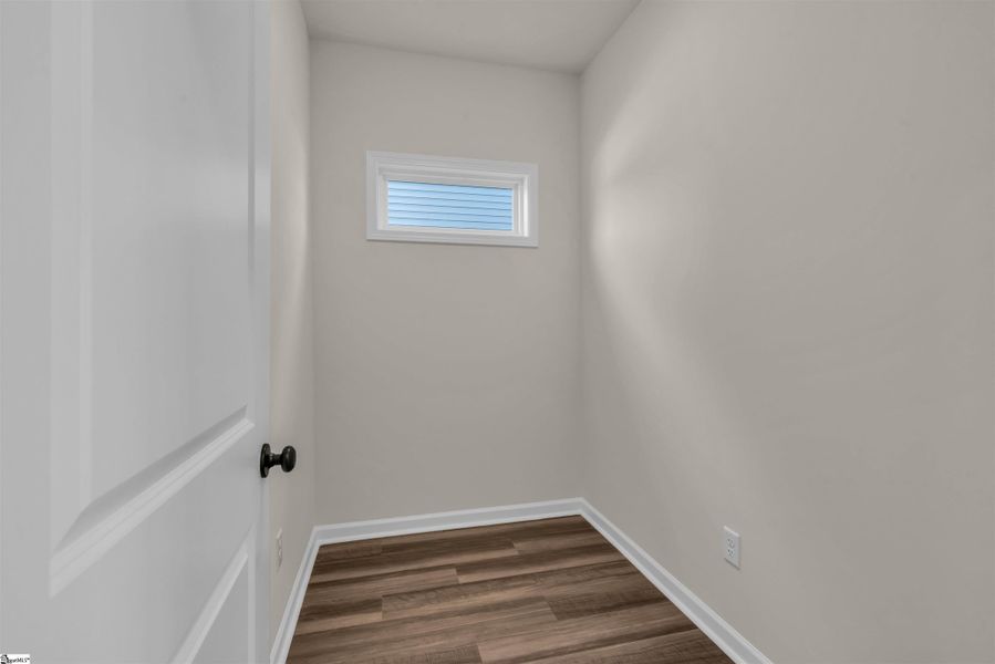 Spacious, unfurnished interior of a new home in Halton Oaks, Spartanburg (Image 11).