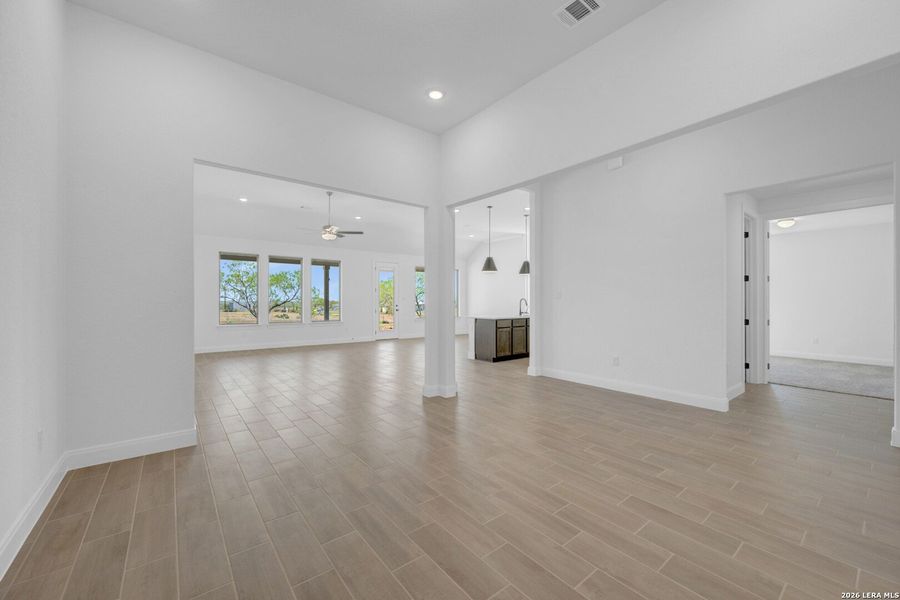 Spacious, unfurnished interior of a new home in Preserve at Annabelle Ranch, San Antonio (Image 30).