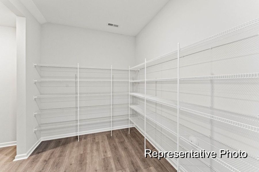 Spacious, unfurnished interior of a new home in Reedy Fork Middleton, Greensboro (Image 15).