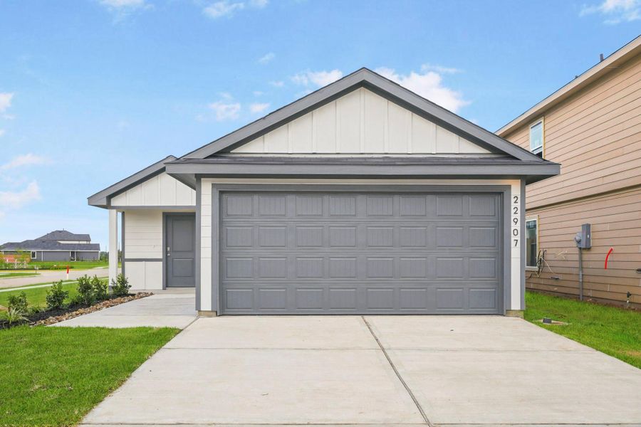 Front exterior of a new home in Sunset Valley, Hockley, TX, highlighting curb appeal (Image 2).