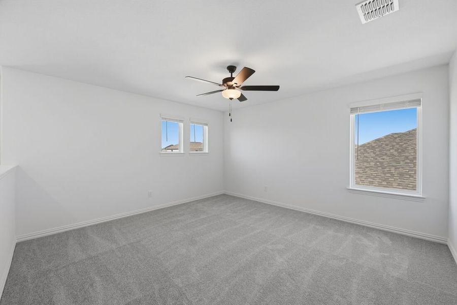 Spacious, unfurnished interior of a new home in Parks at Foster Crossing, Anna (Image 24). Spacious, unfurnished interior of a new home in Parks at Foster Crossing, Anna (Image 24).