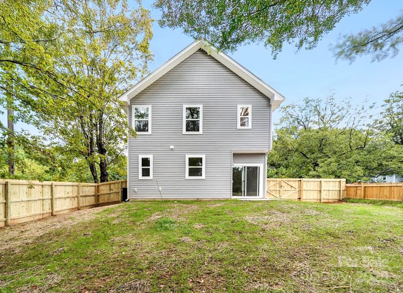 Exterior details and patio area of a home in , Shelby (Image 17).