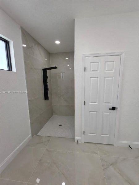 Image 46 of a home in .
