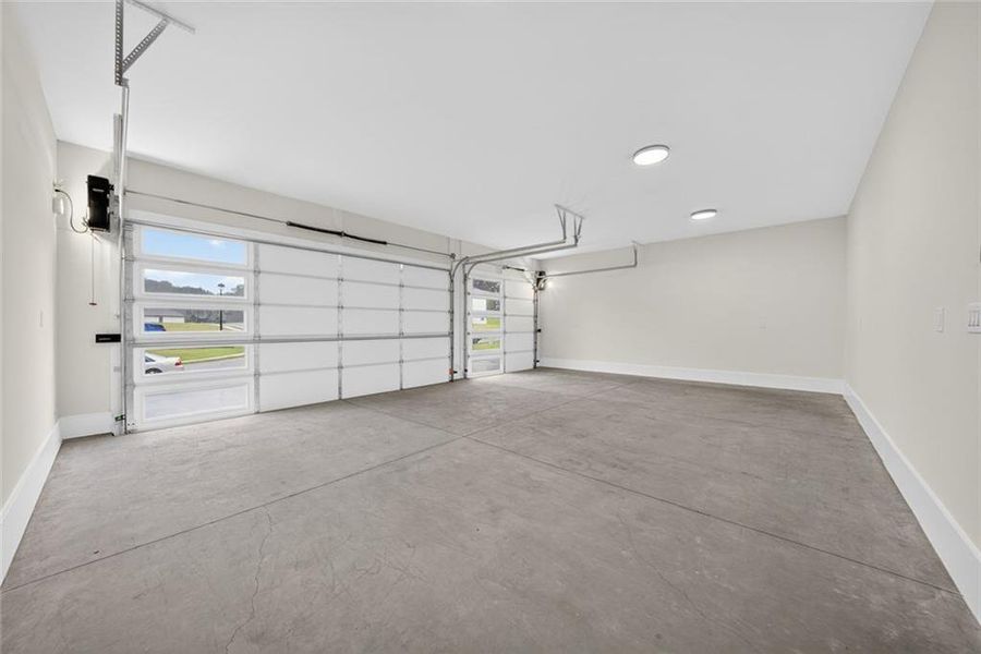 Spacious, unfurnished interior of a new home in , Auburn (Image 50). Spacious, unfurnished interior of a new home in , Auburn (Image 50).