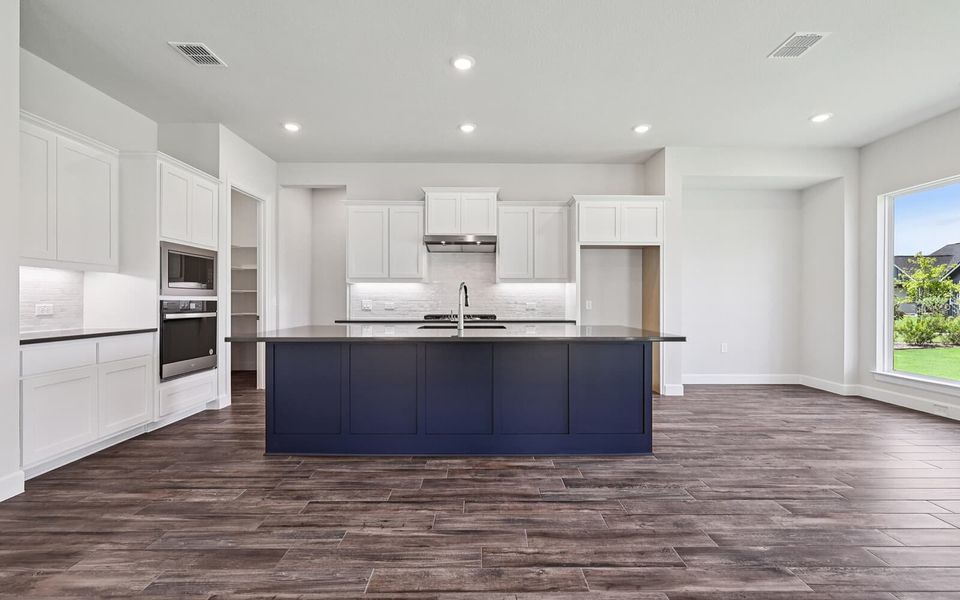 Furnished interior view inside a new home in Kissing Tree, San Marcos (Image 8). Furnished interior view inside a new home in Kissing Tree, San Marcos (Image 8).