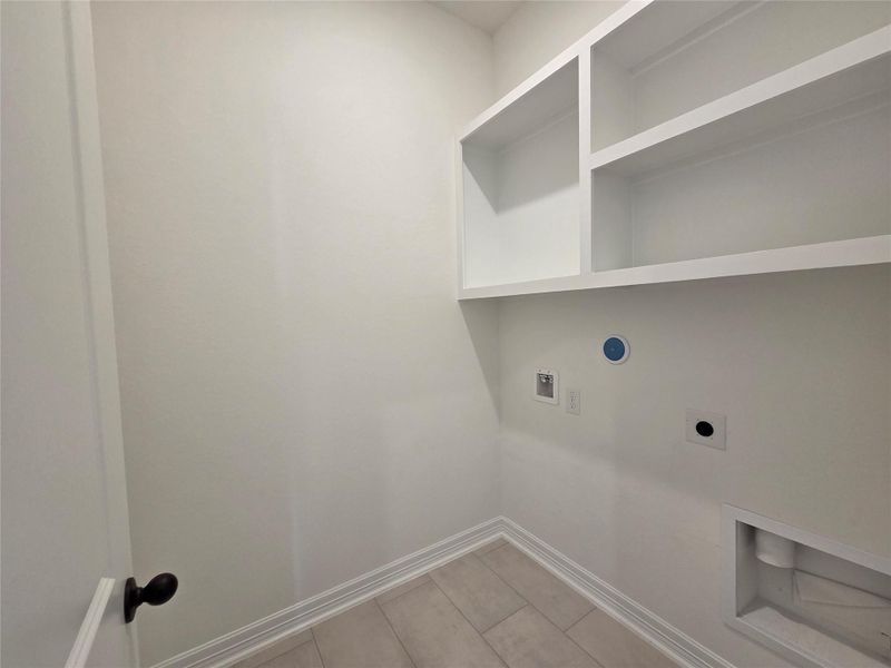 Spacious, unfurnished interior of a new home in Emory Glen, Magnolia (Image 17).