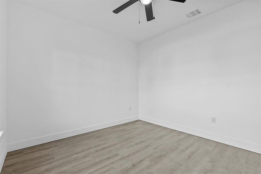 Spacious, unfurnished interior of a new home in , White Settlement (Image 18).