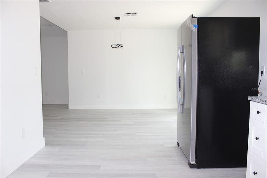 Spacious, unfurnished interior of a new home in , Spring Hill (Image 31).