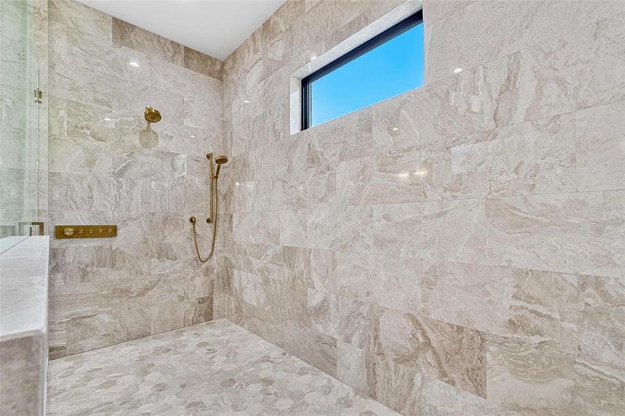 Image 37 of a home in .