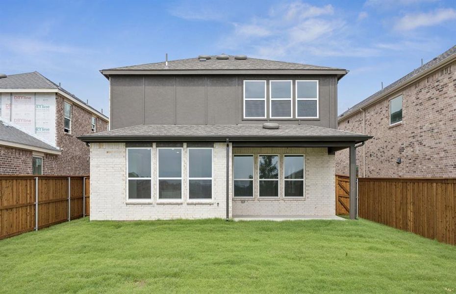 Oversized yard *Real home pictured Oversized yard *Real home pictured