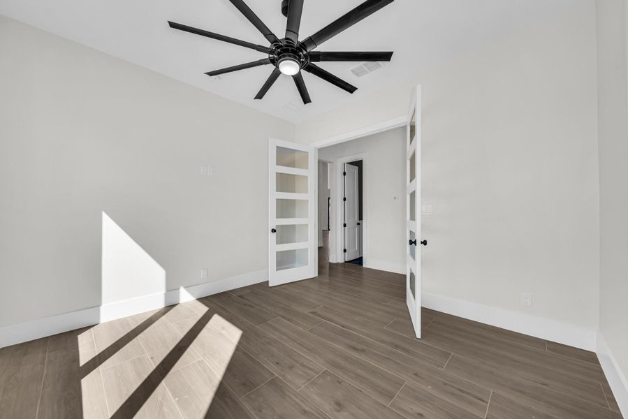 Spacious, unfurnished interior of a new home in , Horseshoe Bay (Image 31). Spacious, unfurnished interior of a new home in , Horseshoe Bay (Image 31).