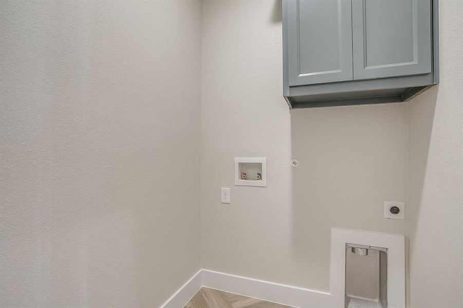 Spacious, unfurnished interior of a new home in , White Settlement (Image 26).
