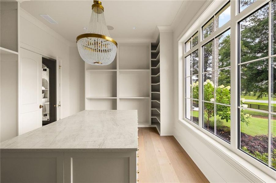 Image 84 of a home in .