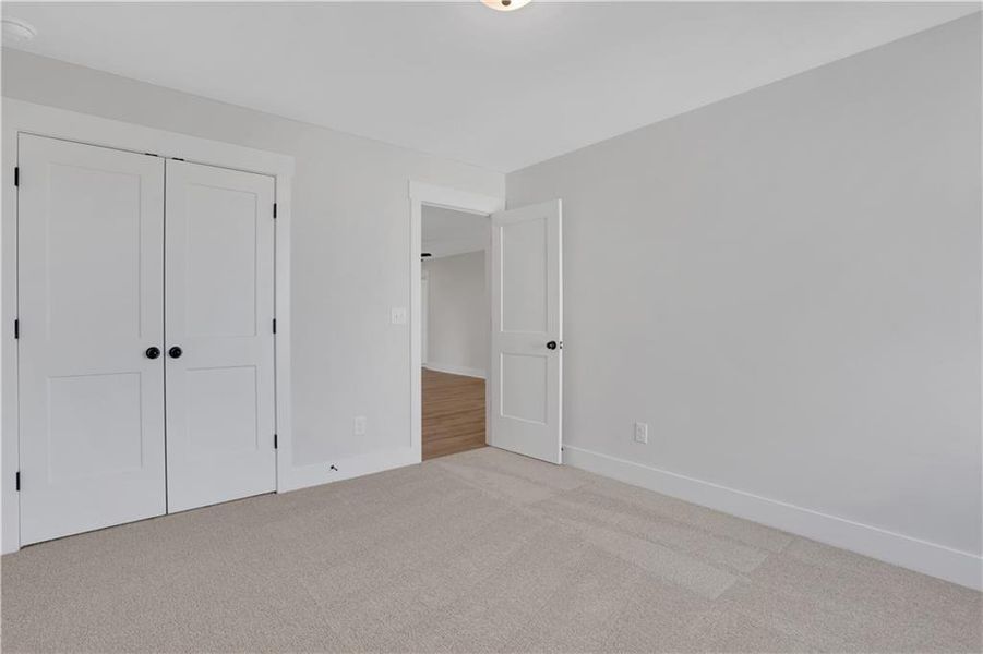 Spacious, unfurnished interior of a new home in Twin Lakes, Hoschton (Image 47).