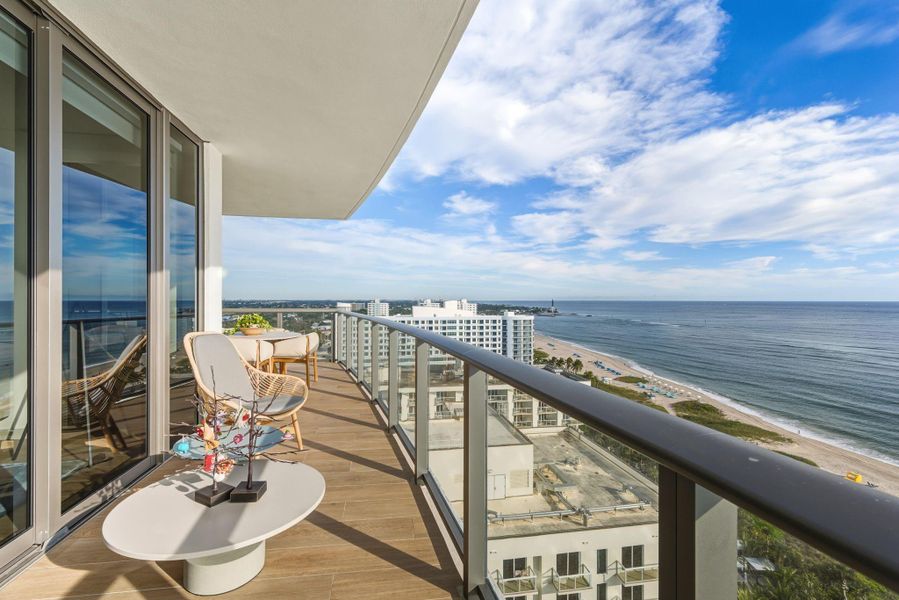 Condo located in Pompano Beach, FL showcasing its design and architecture (Image 29). Condo located in Pompano Beach, FL showcasing its design and architecture (Image 29).