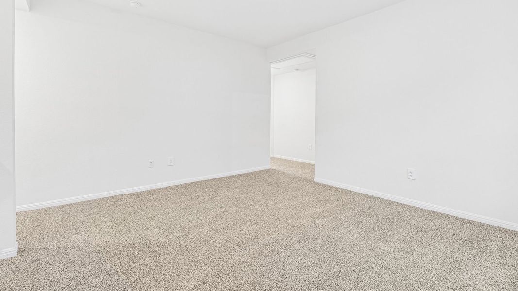 Spacious, unfurnished interior of a new home in Bar W Ranch, Leander (Image 27).