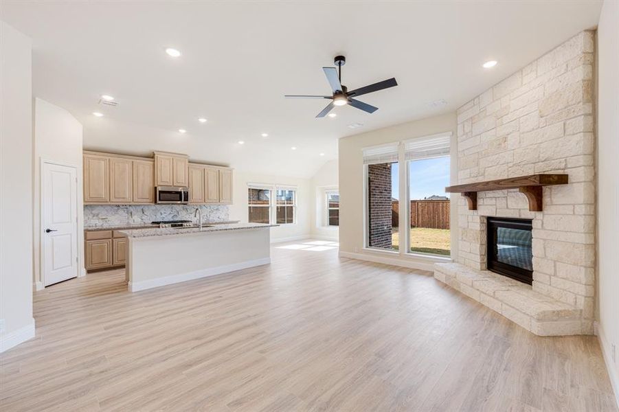 Image 34 of a home in Silo Mills. Image 34 of a home in Silo Mills.