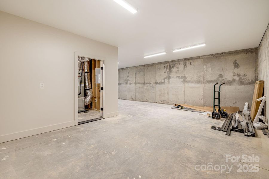 Spacious, unfurnished interior of a new home in , Asheville (Image 24). Spacious, unfurnished interior of a new home in , Asheville (Image 24).