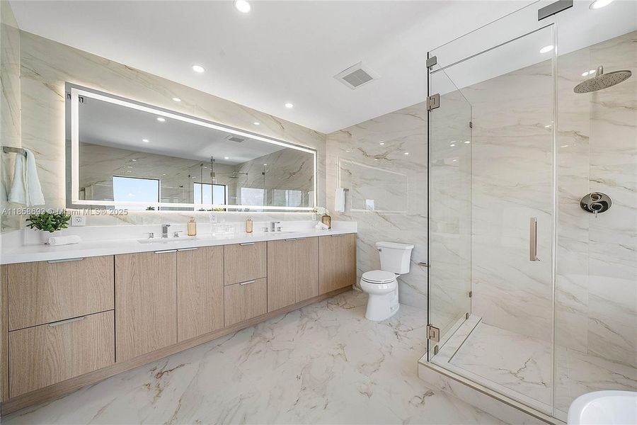 Furnished interior view inside a new home in , Pompano Beach (Image 19). Furnished interior view inside a new home in , Pompano Beach (Image 19).