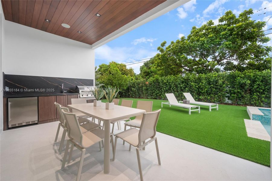Furnished interior view inside a new home in , Miami (Image 44). Furnished interior view inside a new home in , Miami (Image 44).