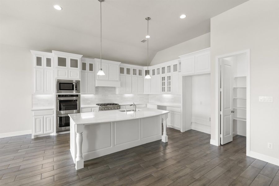 Representative furnished interior of a home built from the Brentwood by Windsor Homes in Nelson Lake Estates, Rockwall (Image 9).
