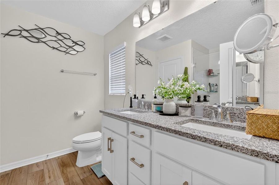 Furnished interior view inside a new home in , Clermont (Image 9).