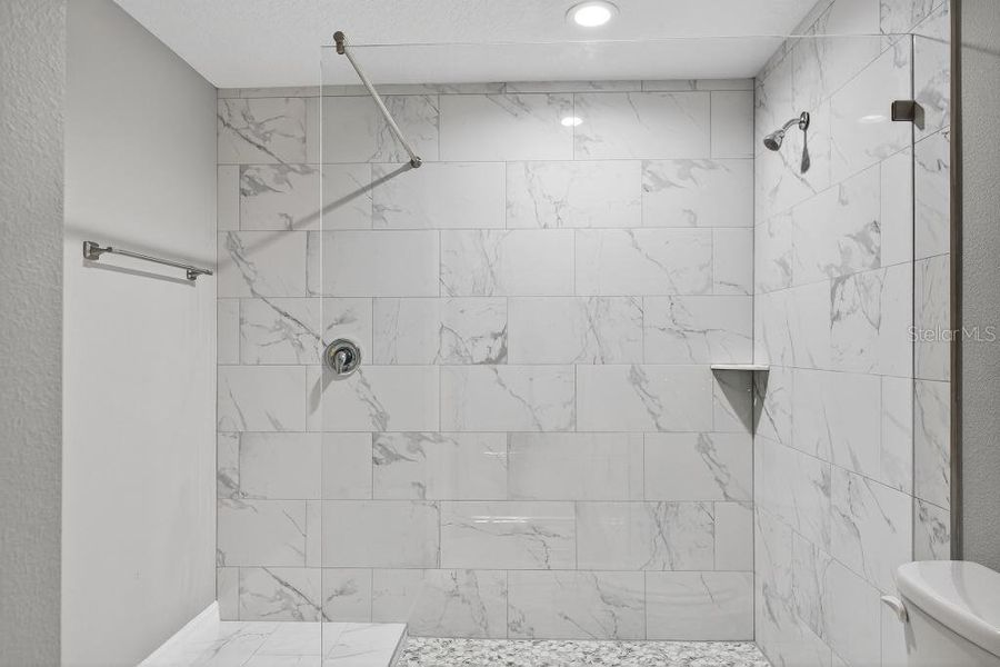 Image 37 of a home in .