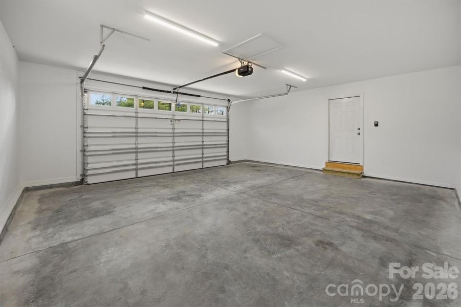 Spacious, unfurnished interior of a new home in , Morganton (Image 31).