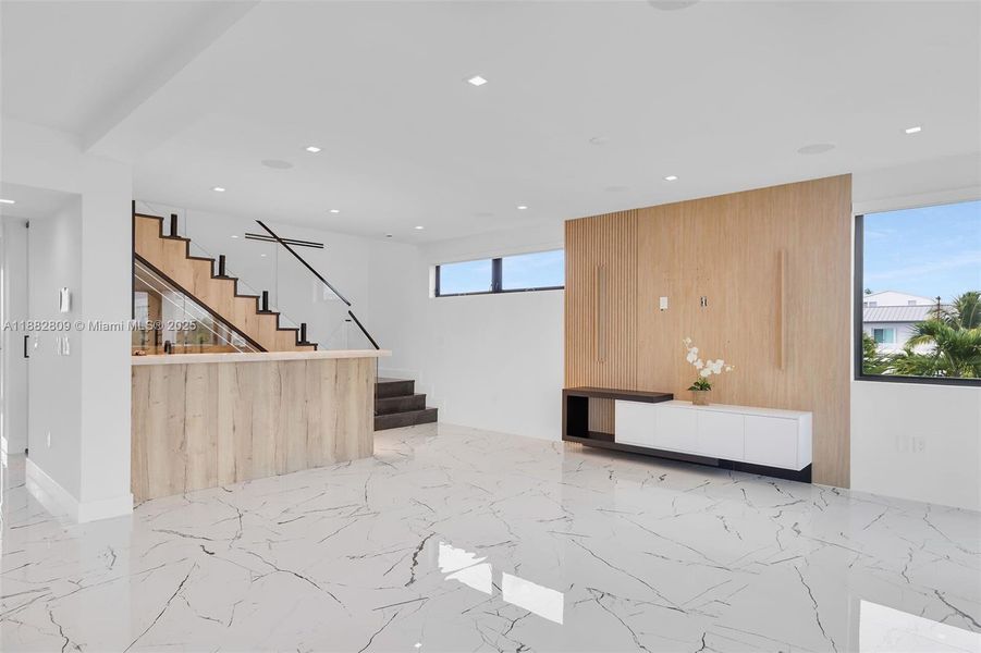 Image 69 of a home in .