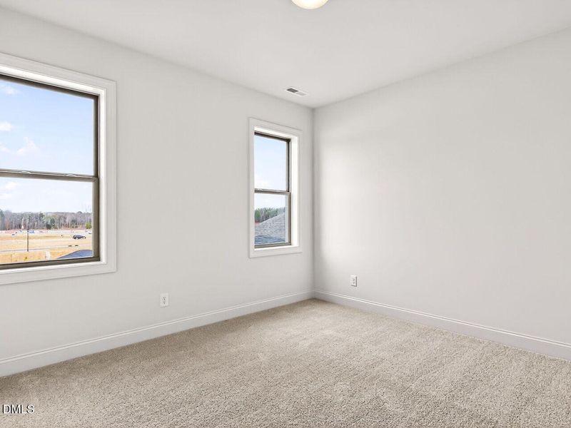 027-1280x960-bedroom