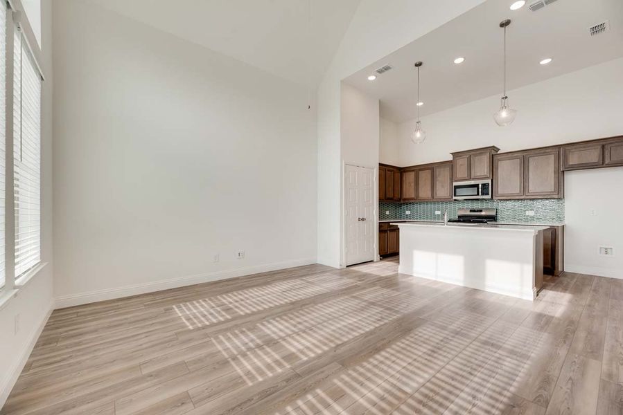Representative unfurnished interior of a home built from the Mulberry by Pacesetter Homes in Elevon, Lavon (Image 21).
